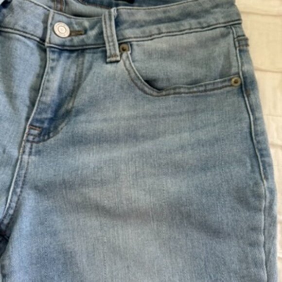 Lucky Brand Low Rise Skinny Lolita Jeans - Picture 3 of 16